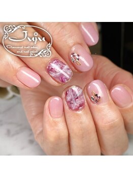 ジュジュ(Juju)/ローズピンクのニュアンスネイル