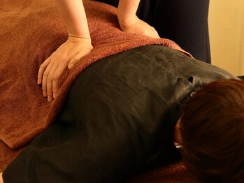 井原鍼灸整骨院の写真/長年改善しない不調で諦めてる方必見★肩こり/首こり/腰痛の悩み~骨盤の左右差/肩甲骨…細かな悩みも解消!