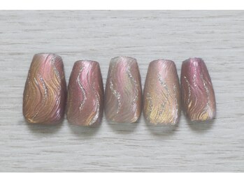 マグネット×うねうねネイル