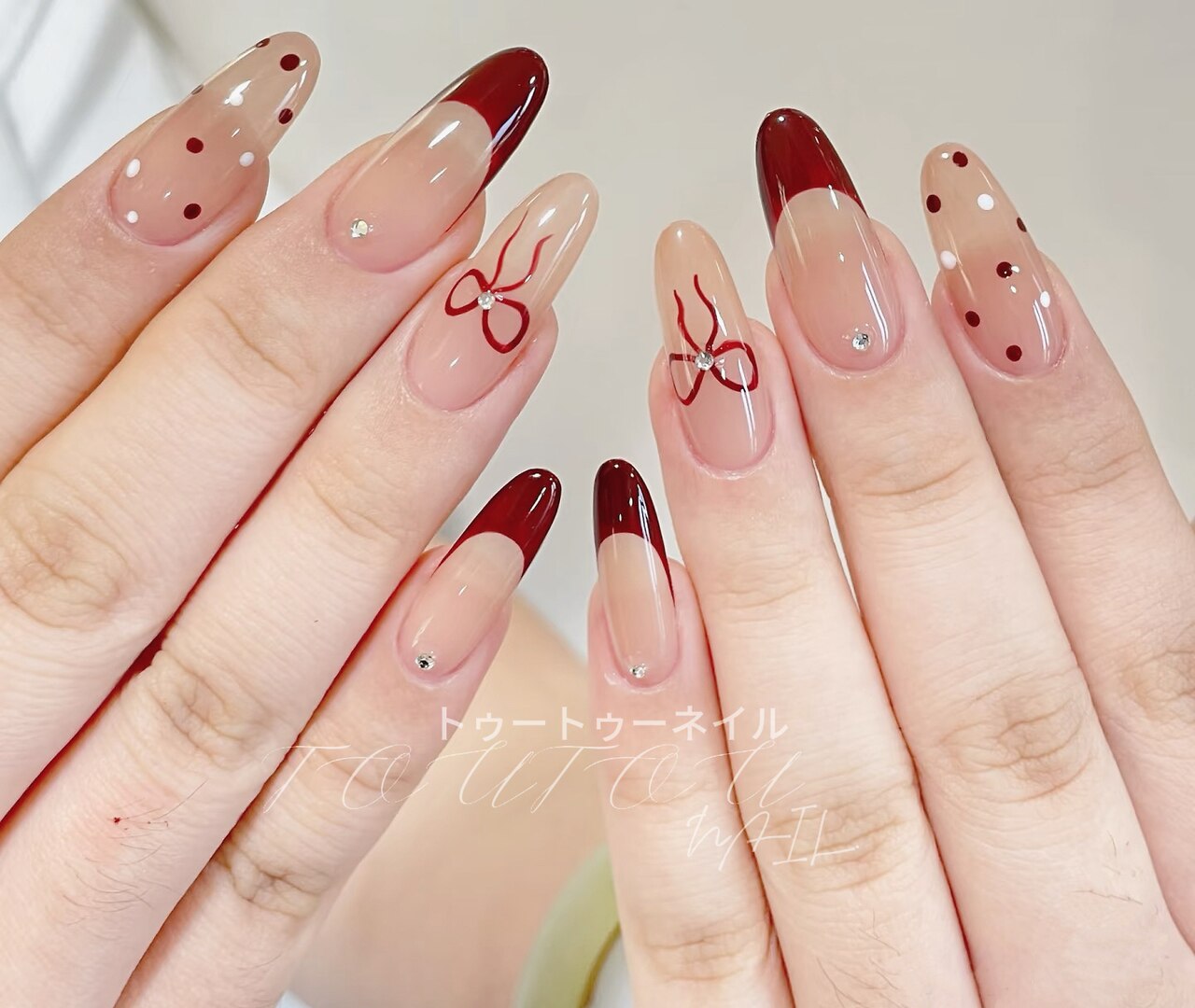 2025年-2026年冬トレンド】リボン バレンタインのネイルデザイン集