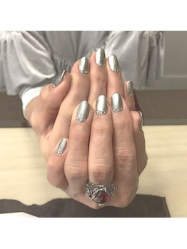 ヒトミネイルズ(Hitomi Nails)/