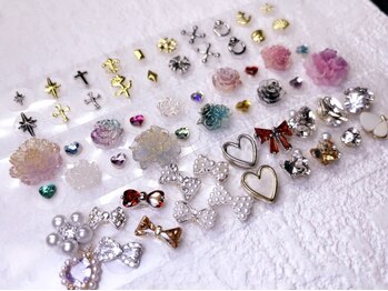 エルフネイル(Elf nail)の写真/【話題の耳つぼジュエリー導入♪】アクセサリー感覚で気分も上がり、疲れた体もふわっと軽くなる不調ケア★