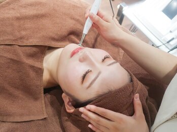 ビューティーリバース 湘南台店の写真/最強シミケア登場【オセロ】引き締め/血行促進/美肌ケアで徹底アプローチ！ターンオーバー活性で健康肌へ