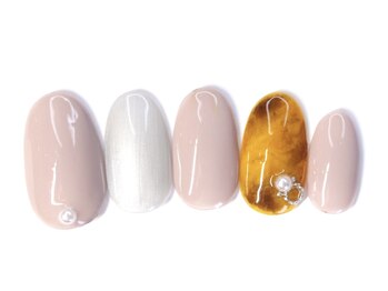 ネイルサロン アテナ(Athena)/200種類から選べるデザイン