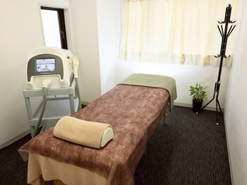 脱毛サロン メンズ 堂々/施術ルーム