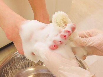 あしぁか 銀座の写真/《巻き爪ケアが得意◎》巻き爪のお悩みは”あしぁか 銀座”にお任せください！お爪悩みを全力サポート◎