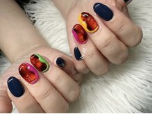 流行りや季節感じるネイルもご相談下さい♪