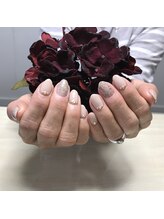 ヒトミネイルズ(Hitomi Nails)/