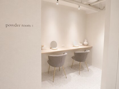 アンドシー 神戸三宮店(and she.)の写真