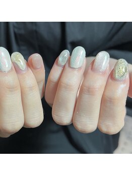 プリュネ(Prune)/ホワイト/マグネット/ゴールド