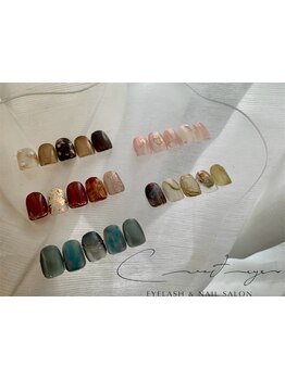 ショートネイルデザインが豊富