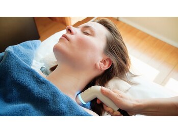 みなとみらいの空/超音波をつかった血流＆凝り改善