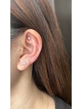 アーヒル(A”-HILU)/耳ツボジュエリー