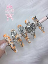 リナスパ(79LINA SPA)/ハロウィンネイル