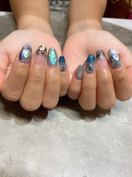 エム(em)/青ネイル