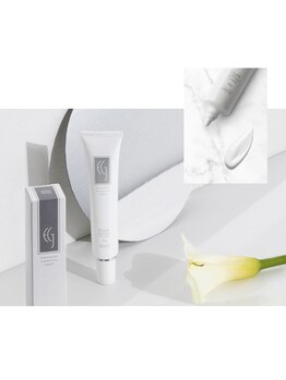 エヌ 御茶ノ水店(N)/ホワイト&リンクルクリーム