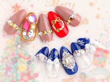 さくらや/ビジュー☆クリスマスネイル