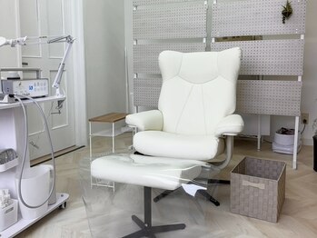 ドクターネイル爪革命　苫小牧店【巻き爪・魚の目・タコ・フットケア専門店】の写真/【苫小牧で希少！】どこに行っても改善しなかった足元の悩みに専門フットケアという選択を♪