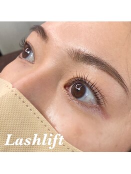 シャイニーゴールド 新所沢店(Shiny GOLD)/プラセンタ３Dラッシュリフト