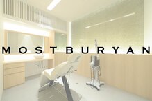 モストブリヤン(MOSTBURYAN)