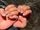 ホワイトグラデーションネイル
