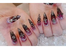 クイーンネイル 新宿(Queen nail)/長さ出し　 パーツ付け放題