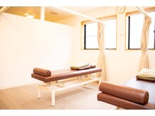 フィット鍼灸整骨院 ぶばい院/本院　施術スペース