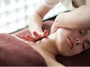 ミレット(Miretto)の写真/精油の植物療法で巡りを整え、お顔をほぐしながら筋膜引き上げ小顔へ！イタ気持ち良いオールハンド♪