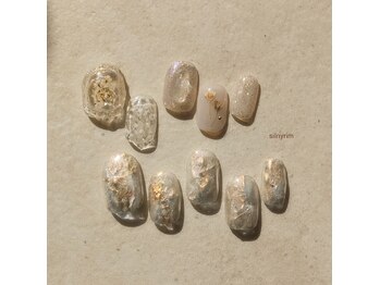 シルニー リム(Silny rim)/アシンメトリーニュアンスネイル