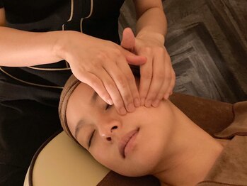 ハイコガオ(HIKOGAO)の写真/【小顔矯正40分7,000円】その場で実感!?リピート率高のオリジナル技術で歪み整えや小顔を叶える★