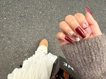 エムネイル(M-Nail)の写真/【心斎橋駅徒歩2分】肌馴染みの良いカラーで上品な指先を演出♪ジェル～スカルプ◎持ち込み/長さだしもOK!