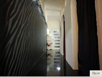 アダム(Adam)/完全個室