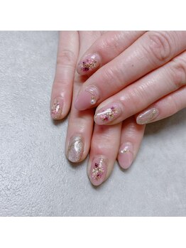 プラス デ ネイル(+ de nail)/ハンド☆つけ放題　9,350円～