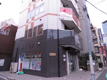 きよらビューティーラウンジ(Kiyora BEAUTY LOUNGE)/1. Vort神保町III 3F 入口は左奥