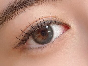 十色 麻布十番店(AZABUJUBAN)の写真/【まつげパーマ/パリジェンヌ】お顔に合わせた"似合わせまつ毛パーマ"控えめ~ぱっちり華やかデザインまで◎