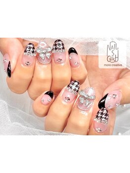 ショートネイルデザインが豊富