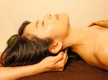 アクア 神戸(Aqua)の雰囲気(首がつらい方は、是非オイルリンパケアをお試しください♪)