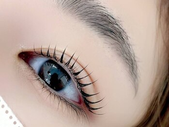 クレアラルーチェ 出雲店(Crea la Luce)の写真/【LEDエクステ導入店☆】持ち重視1.5倍LEDエクステ♪ロッド多数ご用意でカールが選べるまつげパーマ♪