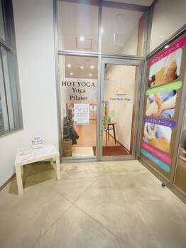 トータルボディヨガ ウニクス川越スタジオ(Total Body Yoga)/店舗入り口