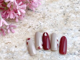 くすみ系ハートネイル