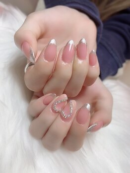 エム(EM)/フレンチネイル