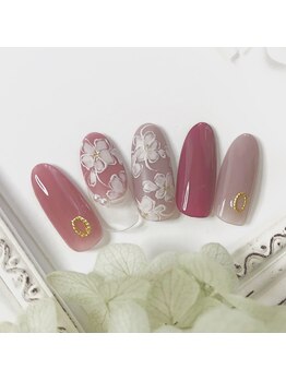 ヒトミネイルズ(Hitomi Nails)/
