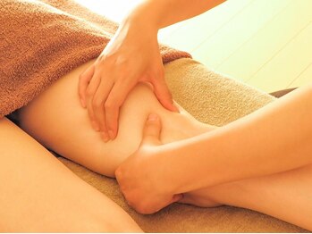 トータルケアサロン ルナ(LUNA)/足スッキリオイルマッサージ