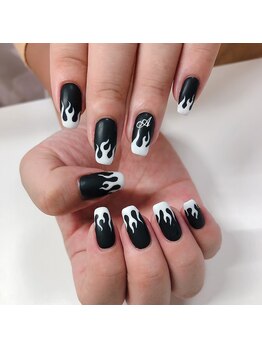 リリーローズ(Lily Rose )/付け放題ネイル