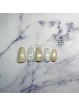 ネイルベースキュウロク(NAILBASE96)/ホワイトニュアンスネイル