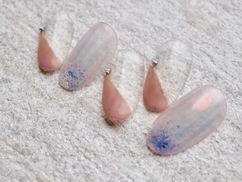 カトルナフ(quatre fois neuf)/ちゅるんとくすみアートネイル