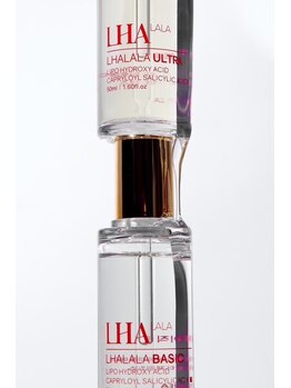 ホワイトアクア 天王寺本店(WHITE AQUA)/ララピール/大阪/天王寺/小顔