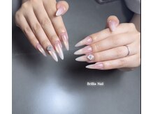 ブリリアネイル(Brilla Nail)