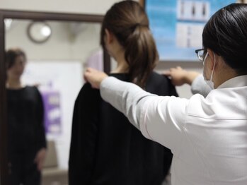 KCSセンター 揖保川/【施術前分析】姿勢の歪みを確認