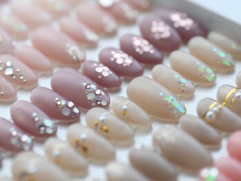 ネイルサロンブラン(nail salon BLANC)の写真/[美爪ケア付]歴15年以上のオーナーが手がける上品ネイル。大人女性のための特別なネイルサロンです。
